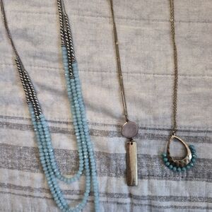 Elegant Turquoise and Silver Necklace Set